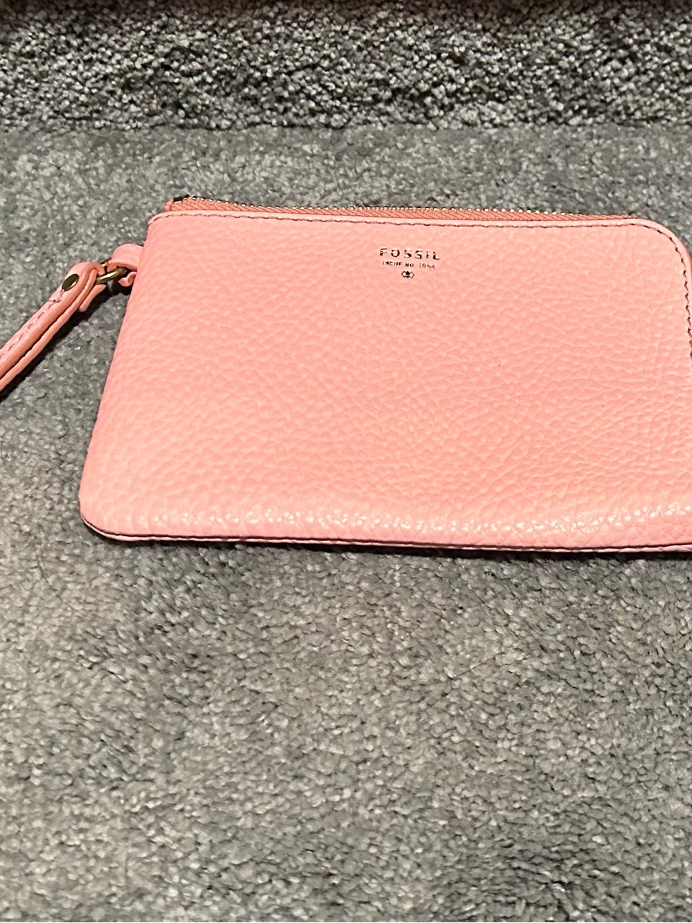Fossil Pink Pebble Leather Wristlet with Tassel - Picture 2 of 7